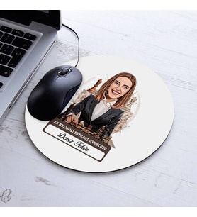 Kişiye Özel Hediye Karikatürlü Kadın Satranç Oyuncusu Mousepad