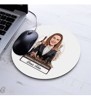 Kişiye Özel Hediye Karikatürlü Kadın Satranç Oyuncusu Mousepad