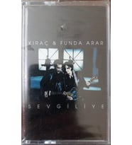 (Plak Değildir KASET tir) Kıraç & Funda Arar Sevgiliye Açılmamış Jelatininde Kaset