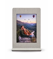 StoreBaskı Masa Üstü Ahşap Fotoğraf Çerçevesi 9×14 cm – Kişiye Özel Fotoğraf Baskısı Dahil