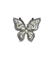 İnci Detaylı Butterfly Broş Kristal Taşlı Gümüş Renk