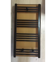 ŞİMAŞ 500X1000 SİYAH HAVLUPAN + 2 ADET RADYATÖR VANASI MAT SİYAH