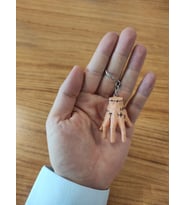 Wednesday Hands Thing Minik El Anahtarlık
