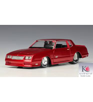 Maisto 1986 Chevrolet Monte Carlo SS 1:24 Kırmızı Model Araba