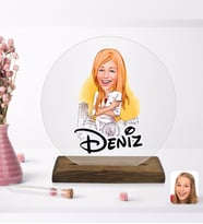 BK Gift Kişiye Özel Kadın Mimar Karikatürlü Yuvarlak Ahşap Standlı Biblo-1