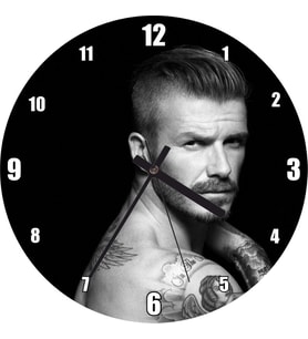 Cakatablo David Beckham Üstü Çıplak Karanlık Arkaplan Duvar Saati