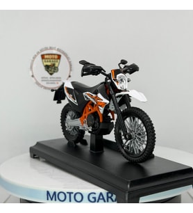 KTM 690 Enduro R 1:18 Ölçek Lisanslı Diecast Maket Motosiklet