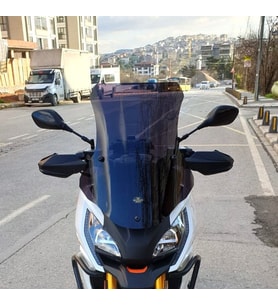 MOTOCAM Peugeot XP 400 Ön Cam 2023-2026 Model 65cm Siyah Renkli 4mm İADESİ YOKTUR