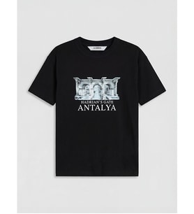 LCW Kids Siyah Bisiklet Yaka Antalya Baskılı Erkek Çocuk Tişört