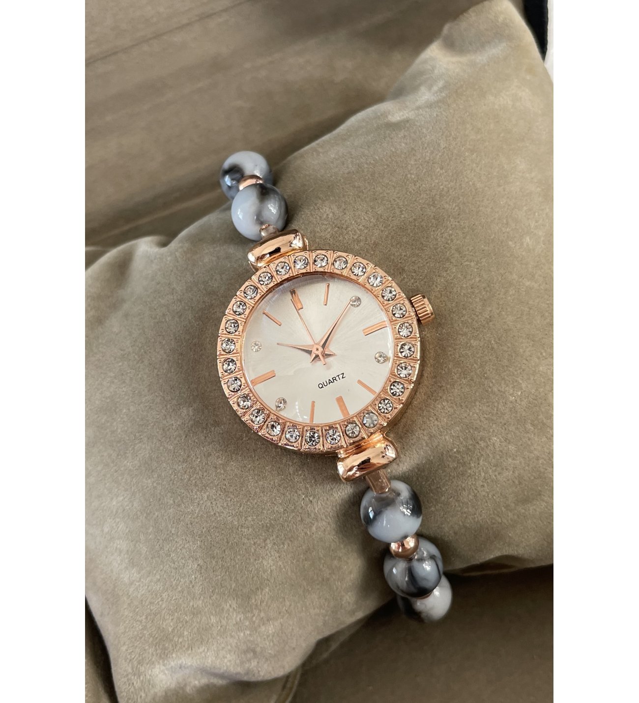Özel Saat Kutulu Şık Rose Gold Renk Boncuk Bileklik Model Metal