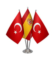 Masa Üstü İspanya Bayrağı Türk Bayrağı Üçlü Krom Direk Masa Bayrak Seti