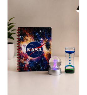 NASA Masa Üstü Hediye Seti – Spiralli Defter, Astronot Kristal Küre LED Lamba, Damla Zamanlayıcı