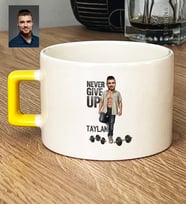 Kişiye Özel Karikatürlü Never Give Up Motivasyon Lüks Fincan Doğum Günü Hediyesi