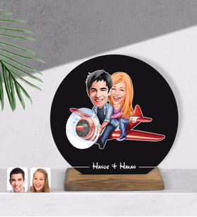BK Gift Kişiye Özel Sevgililer Karikatürlü Yuvarlak Ahşap Biblo-11