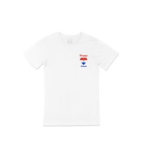 Asuncion Paraguay Bayraklı Kalpli Cep Logo Tasarımlı Beyaz Tişört