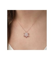 925 Ayar Gümüş Rose Beyaz Lotus Çiçeği Kolye