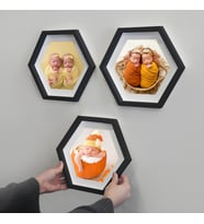 Yapışkanlı Sök Tak Altıgen Fotoğraf Çerçevesi – 3’lü Büyük Boy - Siyah