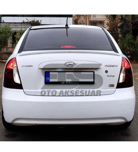 Hyundai Accent Era Bagaj Üstü Slim Spoiler Piano Black Parlak Beyaz
