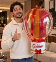 Kişiye Özel Taraftar Temalı İsimli Sarı Kırmızı Balon Kutusu – Çift Kurdele ve Işıklı Tasarım Arkadaşa Sevgiliye Hediye