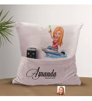 BK Gift Kişiye Özel Tatilci Kadın Karikatür Tasarımlı Organizer Kumanda ve Atıştırmalık Cepli Pembe Kırlent Yastık-2 Arkadaşa Hediye, Cepli Yastık