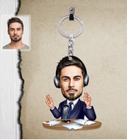 Kişiye Özel Spiker Karikatürlü  Ahşap Anahtarlık Bay-1-Eco