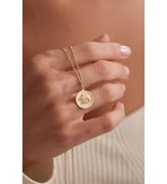 Kişiye Özel 925 Ayar Gümüş Desenli Tasarım Tavşan Figürlü Kolye (Gold)