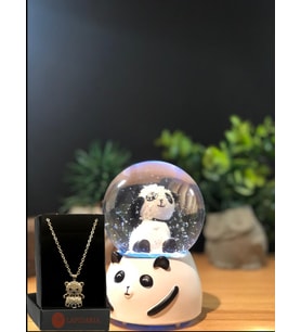 Panda Temalı Işıklı Müzikli Kar Küresi ORTA Boy  ve Panda Kolye