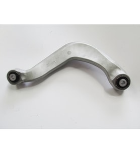 AUDI A4- 15/18; ARKA ÜST TABLA SOL EĞRİ TİP BURÇLU (SALINCAK) (SH) 8K0505323F 1317-6166