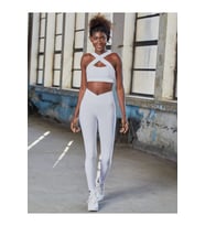 Beyaz Çapraz Bel Tasarımlı Spor Tayt