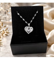 BK Gift Taşlı Çift Kalp Figürlü Kadın Kolye - Kararma Yapmayan Zarif Çelik Kolye