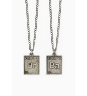 Breaking Bad “Ba & Br” Yazılı 2’li Kolye Seti – Dizi Temalı Unisex Aksesuar  Erkek Kadın Takı