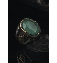 Yeşil Zirkontaşlı Kenarları Işlemeli Erkek 925 Ayar Gümüş Yüzük Gyzyesılzrc-ysl