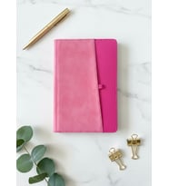 Atakids Lizy Velur Desen Yandan Cepli Çizgili Ajanda – 112 Yaprak (13×21 cm) (Pembe)