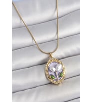 316L Çelik Gold Renk Mor İncili Çiçek İşlemeli Portre Model Kadın Kolye 5886 - HPSBYI5269-21