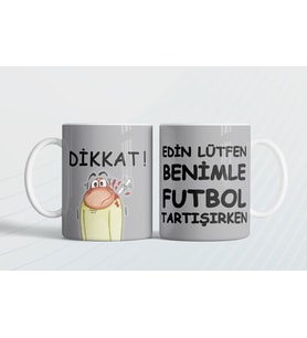 Benimle futbol tartışırken lütfen dikkat edin!  Hediye Kupa Love Bug-T