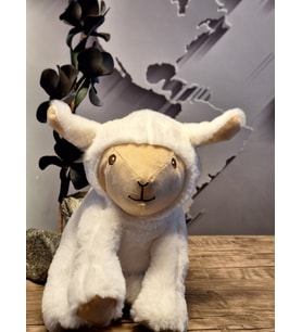 OTURAN TATLİŞ KUZU PELUŞ OYUNCAK