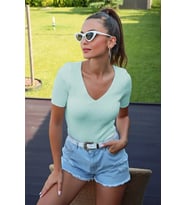 V Yaka Kısa Kol Mint Bluz