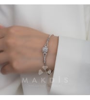 0.75 Karat Baget Pırlanta Kelepçe