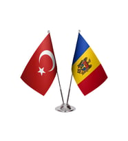 Moldova İkili Masa Bayrağı