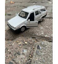 Metal Çek Bırak Kartal Araba Beyaz Sesli ve Işıklı ( 1/36 Ölçek )