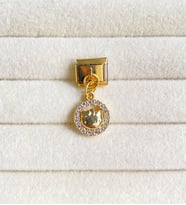 Karakter Zirkon Taşlı Gold Sallantılı Charm