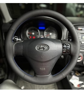 Hyundai Accent Era Araca Özel Direksiyon Kılıfı (NAPA DERİ MAVİ DİKİŞLİ) (Siyah)