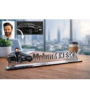 Kendi Aracınızla Arabalı Erkek Tasarımlı Karikatür Masaüstü İsimlik - 30 cm , Babalar Günü Hediyesi, Erkeğe Hediye, Rent A Car Hediyesi