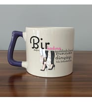 Bir Kadına Doğru Ayakkabıları Verirseniz Baskılı Kadınlar Günü Mor Kulplu D Kupa