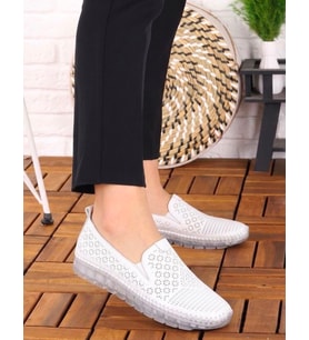 BEREN Hakiki Deri Beyaz Kadın Ayakkabı Lazer Delikli Ortopedik Taban Slip-On Casual Günlük Yürüyüş Ayakkabısı