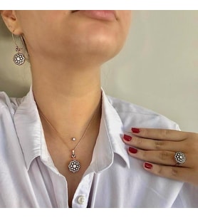Divane Elmas Montürlü Gümüş Set