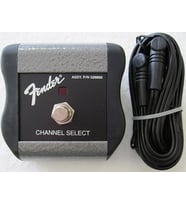 Fender 0994052000 1-Düğme Amfi Footswitch (Channel/Drive) Amfi Kanal Değişimi veya Drive Kontrolü İçin Dayanıklı Tek Düğmeli Pedal