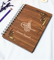 Kişiye Özel Osmanlı Tuğrası Desenli Ahşap Kapaklı Defter - Ajanda - İsme Özel - A5 60 Yaprak (120 SAYFA) Hediyelik (Gold)
