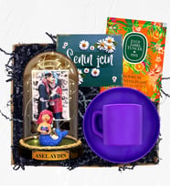 İsimli Fotoğraflı ve Işıklı Fanus & Mor Kahve Fincanı  Kişiye Özel Premium Set (Model 2)