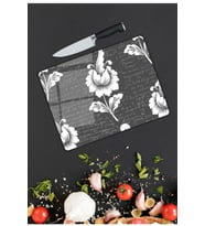 Beyaz Çiçekler Cam Kesme  ve Sunum Tahtası 25x35cm